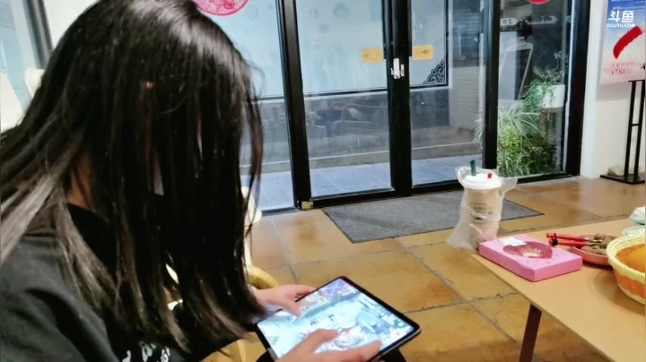 【2020-12-24 18点场】叶子户外：《纪实直播》德宏到西双版纳，瑞丽