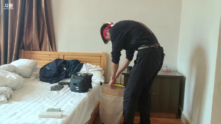 【2020-12-24 11点场】叶子户外：《纪实直播》德宏到西双版纳，瑞丽