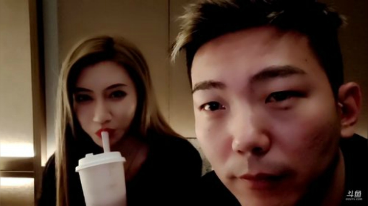 我在斗鱼看JSA丶北京小王哥直播户外