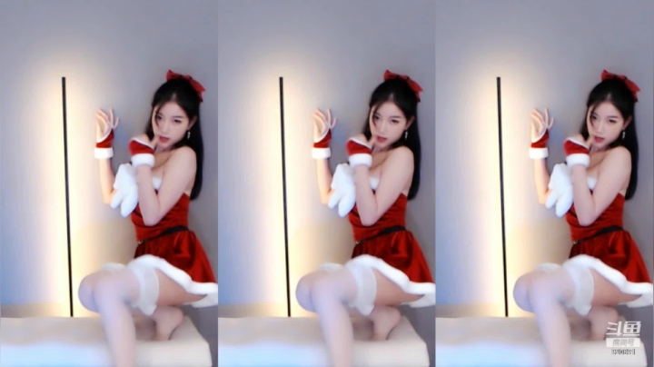 【萌七啊丶 舞蹈】December-25 22:45