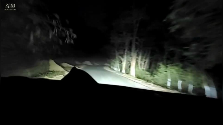 【2020-12-26 19点场】叶子户外：《纪实直播》德宏到西双版纳，芒市