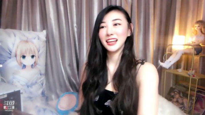 【户外】XX是个坏女人的精彩时刻 20201226 17点场