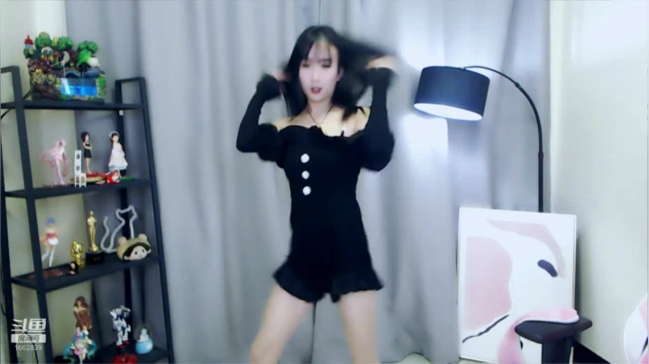 【哈尼九 舞蹈】December-26 22:02