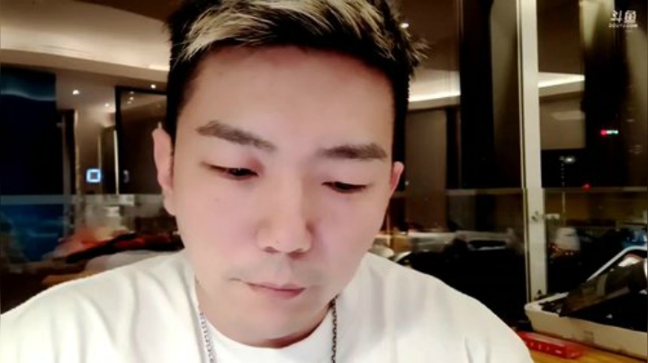 我在斗鱼看JSA丶北京小王哥直播户外