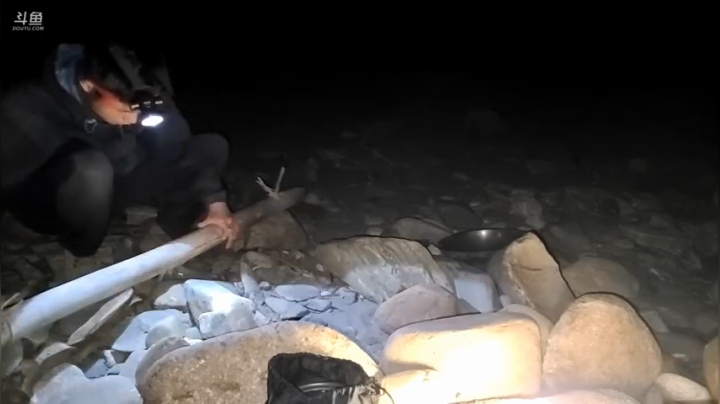 【2020-12-28 18点场】叶子户外：《纪实直播》德宏到西双版纳，芒市