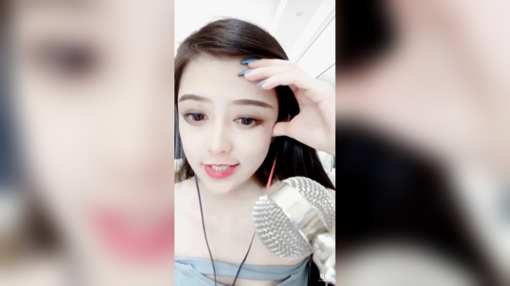 【2020-12-28 08点场】杨怡是个小仙女：杨怡吃饭去了～6点播