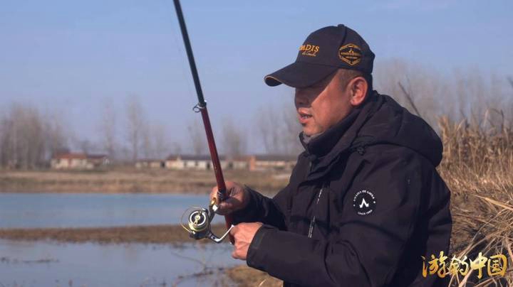 《游钓中国4》第49集 矶竿串钩连竿双尾，临近收竿喜获大鱼