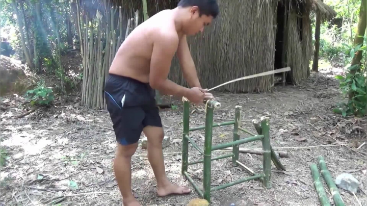 P8_08椅子和桌子