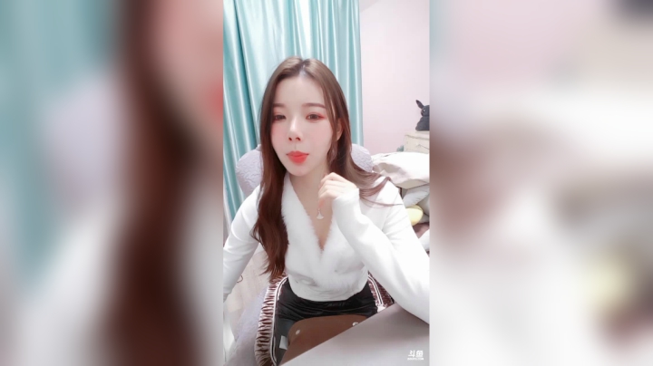 【2020-12-30 16点场】丽亚celiahunne：小姨子：祝大家天天快乐