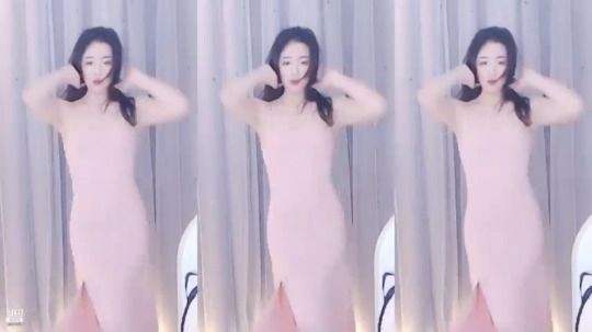 【婷婷有点甜235 舞蹈】01-01 13:17