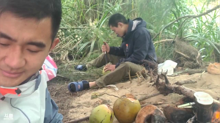 我在斗鱼看川味箩卜直播户外