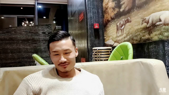 我在斗鱼看黑人毅直播户外