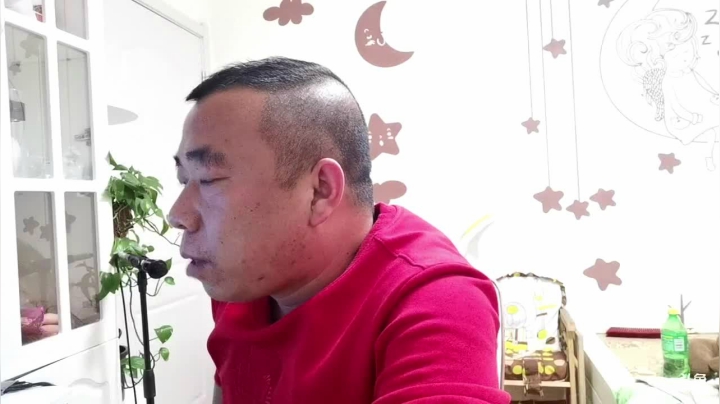 我在斗鱼看主播小黑亮亮直播户外