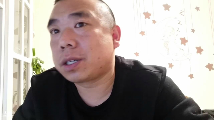 我在斗鱼看主播小黑亮亮直播户外