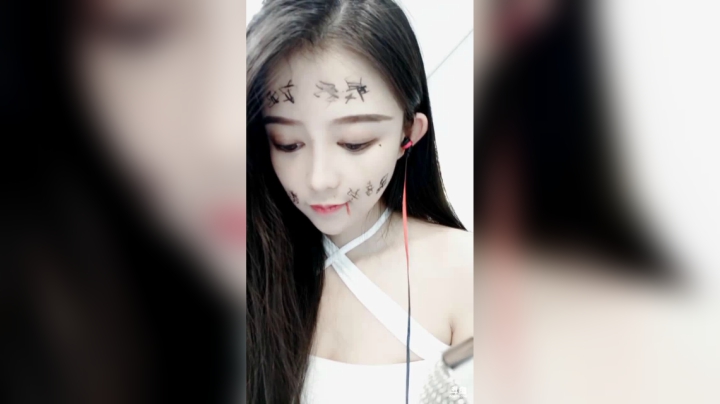 【2021-01-17 02点场】杨怡是个小仙女：明天就有补光灯了，忍一忍。