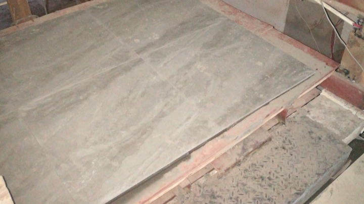 买磁砖搭建直播工作室通道