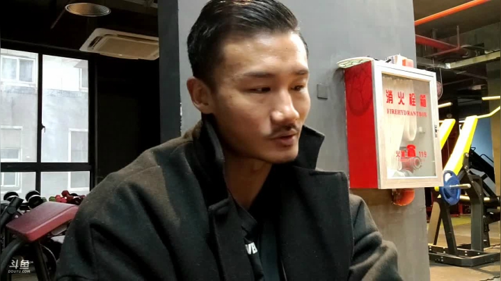 【2021-01-21 16点场】黑人毅：我想吃牛肉火锅了