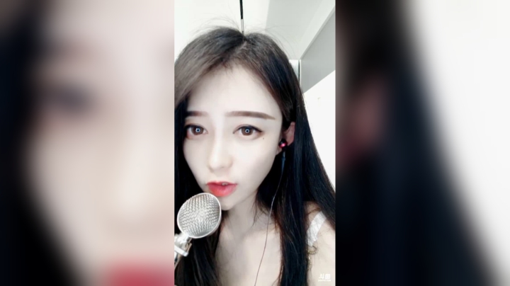 【2021-01-27 02点场】杨怡是个小仙女：你的存在就是一切美好使然。