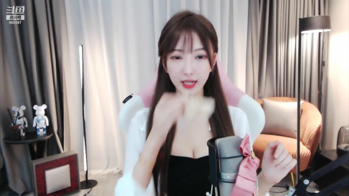 【2021-01-27 01点场】南妹儿呀：170的模特mm呀