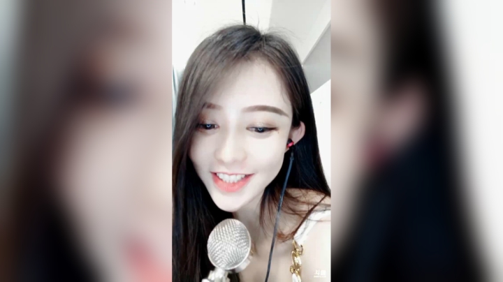 【2021-01-27 00点场】杨怡是个小仙女：你的存在就是一切美好使然。