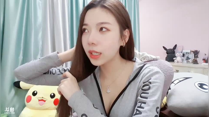 【2021-01-28 16点场】丽亚celiahunne：小姨子：祝大家快乐