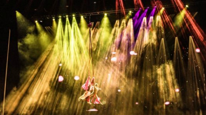 剑侠情缘20周年现场节目之剑网3轻功秀《侠影留香》