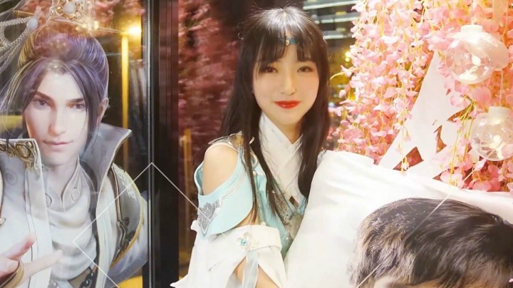 快来看小哥哥小姐姐！剑网3必胜客文化概念店线下回顾