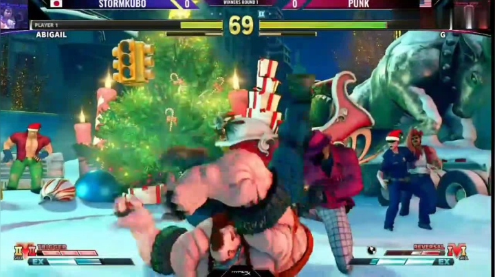 街霸5：阿比盖尔面对极这个角色非常难打