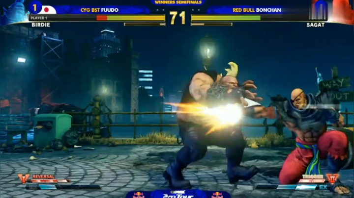 街霸5：终于在比赛中看到了沙加特