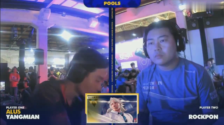 街霸5：中国最强是空玩家对战台北洛克胖，猫女的服装很亮眼