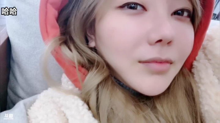 【2021-02-02 13点场】刘飞儿faye：飞儿 提一辆X3送麻麻～