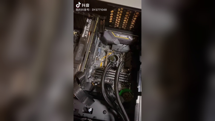 【小草莓】被要求删除的水冷爆炸视频