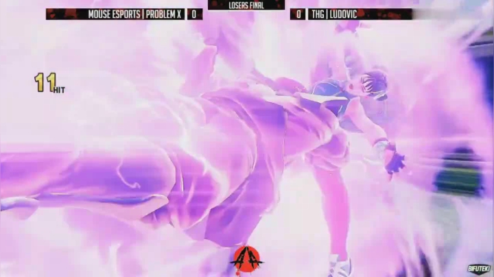 街霸5：春丽拳脚虽然强，面对警皇就显的爆发力不足啊