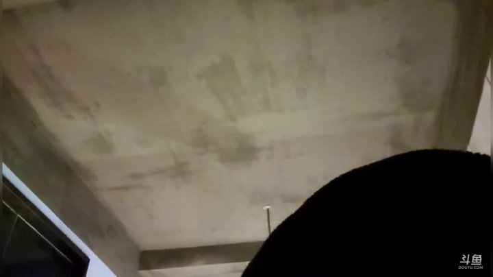 【2021-02-04 17点场】黑人毅：眼睛有点疼，晚点开播牛肉火锅