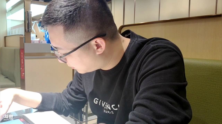 【2021-02-04 22点场】小鱼小鱼吃虾米：改变自己从点滴做起，明天上海了