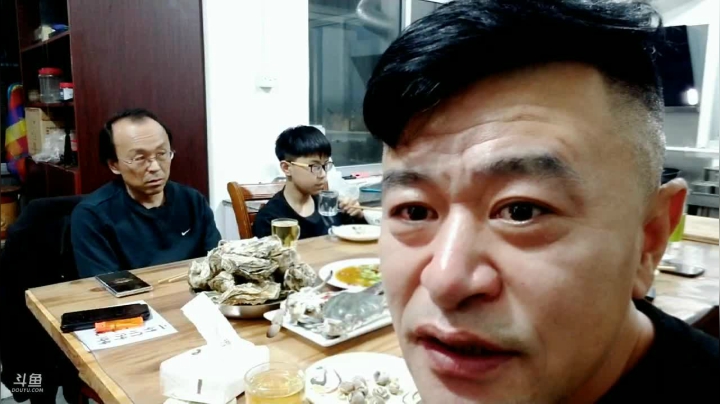 【户外】威海高哥587997的精彩时刻 20210209 21点场