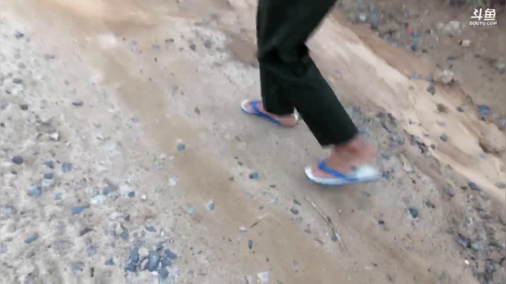 【2021-02-13 17点场】sViper丶阿灿：阿灿：新年快乐，家楞萌