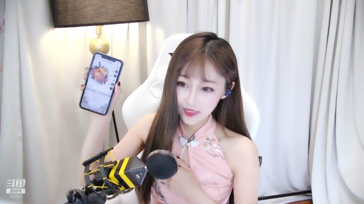 手机都被你们炸黑了哈哈哈