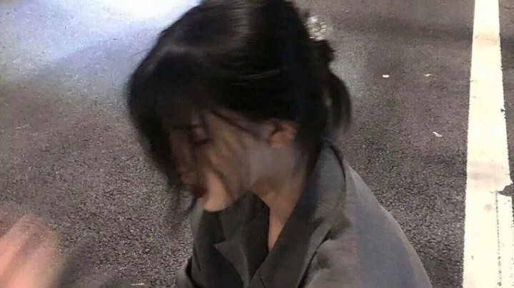 外面风雨琳琅，漫山遍野都是今天