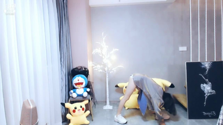 我在斗鱼看沫沫同学丶直播舞蹈