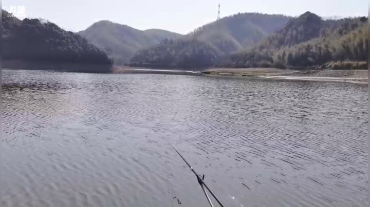 【2021-02-18 09点场】中华户外钓鱼：和女钓手一起钓鱼吧
