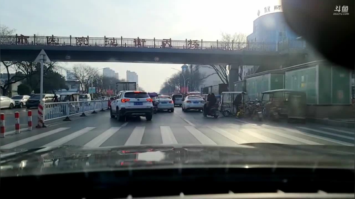 我在斗鱼看火力堂主直播户外