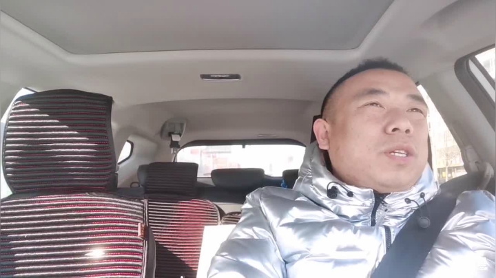 我在斗鱼看主播小黑亮亮直播户外