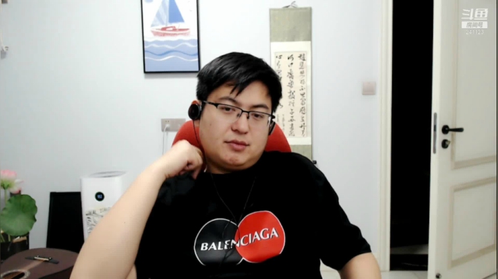 我在斗鱼看火力堂主直播户外