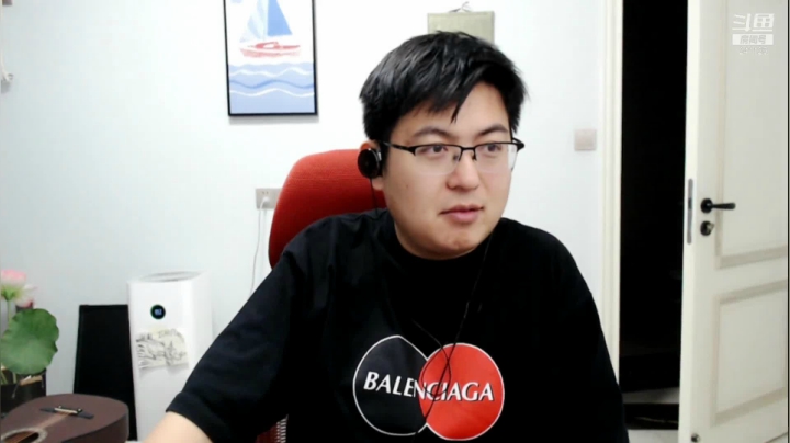 我在斗鱼看火力堂主直播户外