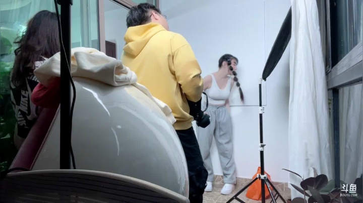 【户外】XX是个坏女人的精彩时刻 20210224 21点场