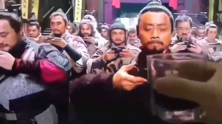 元宵佳节我敬各位一杯、