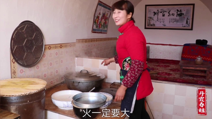 《漂亮娘们儿美食记》296_在家做凉皮失败的，不能少了这两步，春姐教你详细做法，一次成功