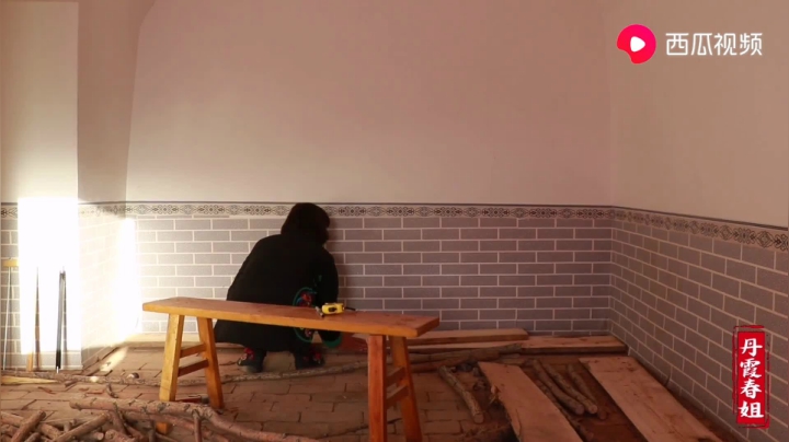 《漂亮娘们儿美食记》345_陕北女子把窑洞装修的比楼房还好，这样的窑洞餐厅，你觉得好吗？