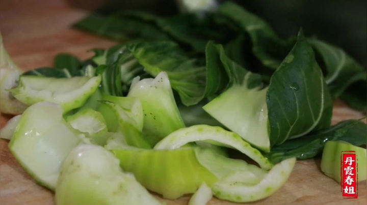 《漂亮娘们儿美食记》354_冬天这样吃西红柿才营养，很多人都忘了这个细节，这种吃法才正宗